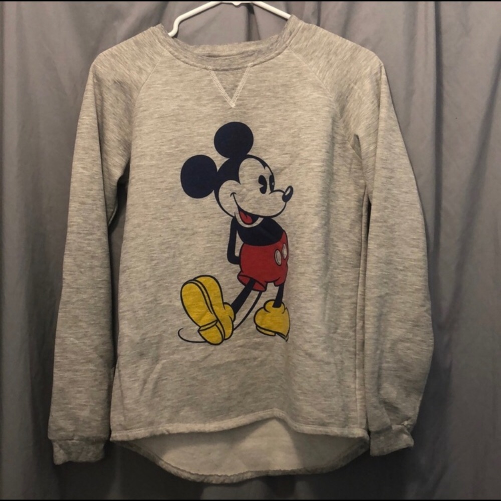 Sweatshirt